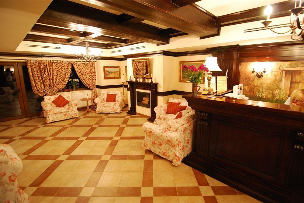 Nobillis - Carpathian Residence Peştera Esterno foto