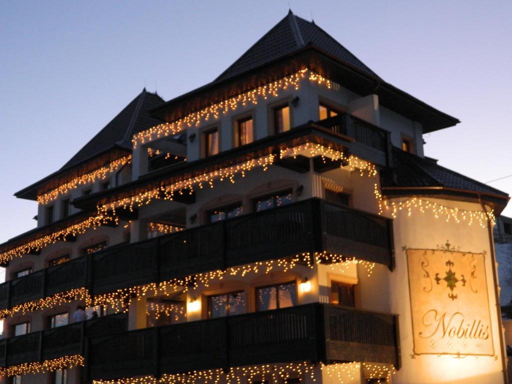 Nobillis - Carpathian Residence Peştera Esterno foto